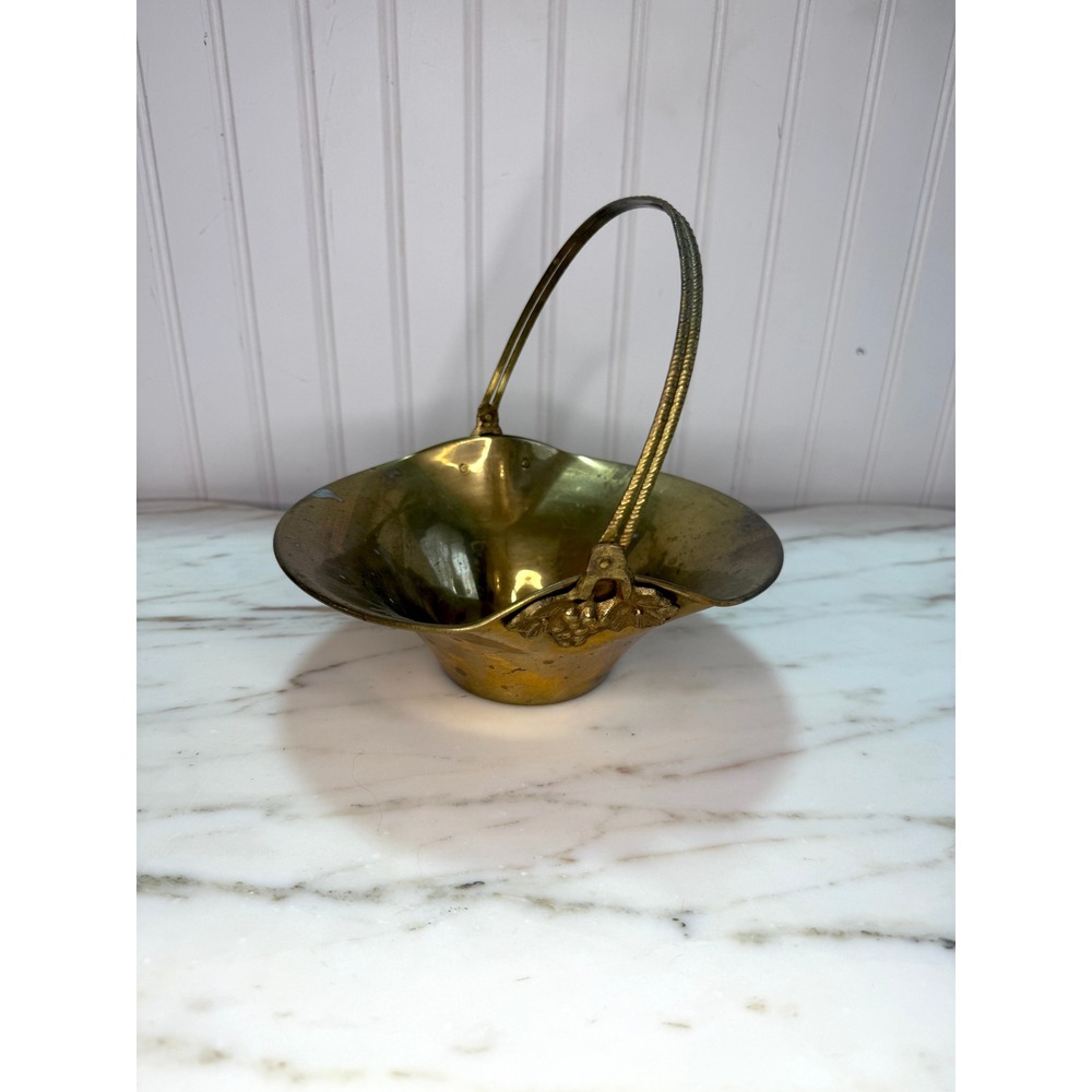 Vintage Brass Basket Grapevine Handle Bowl 8.5in Decorative